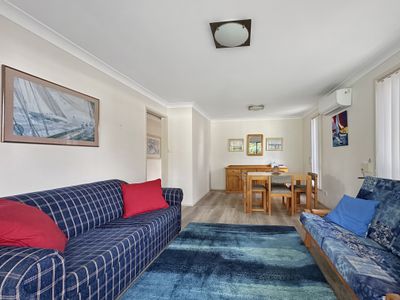 73 King Albert Avenue, Tanilba Bay