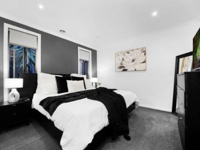 7 Donaldson Place, Point Cook