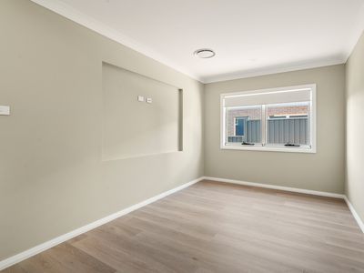 241 Ashburton Drive, Albion Park