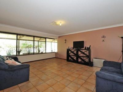215 Boomerang Road, Oldbury