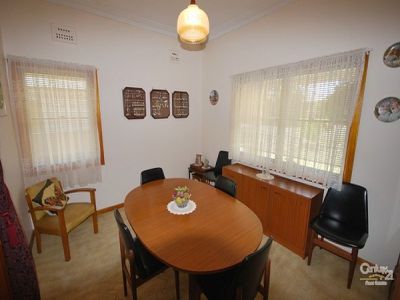 9 Sterling Street, Dubbo