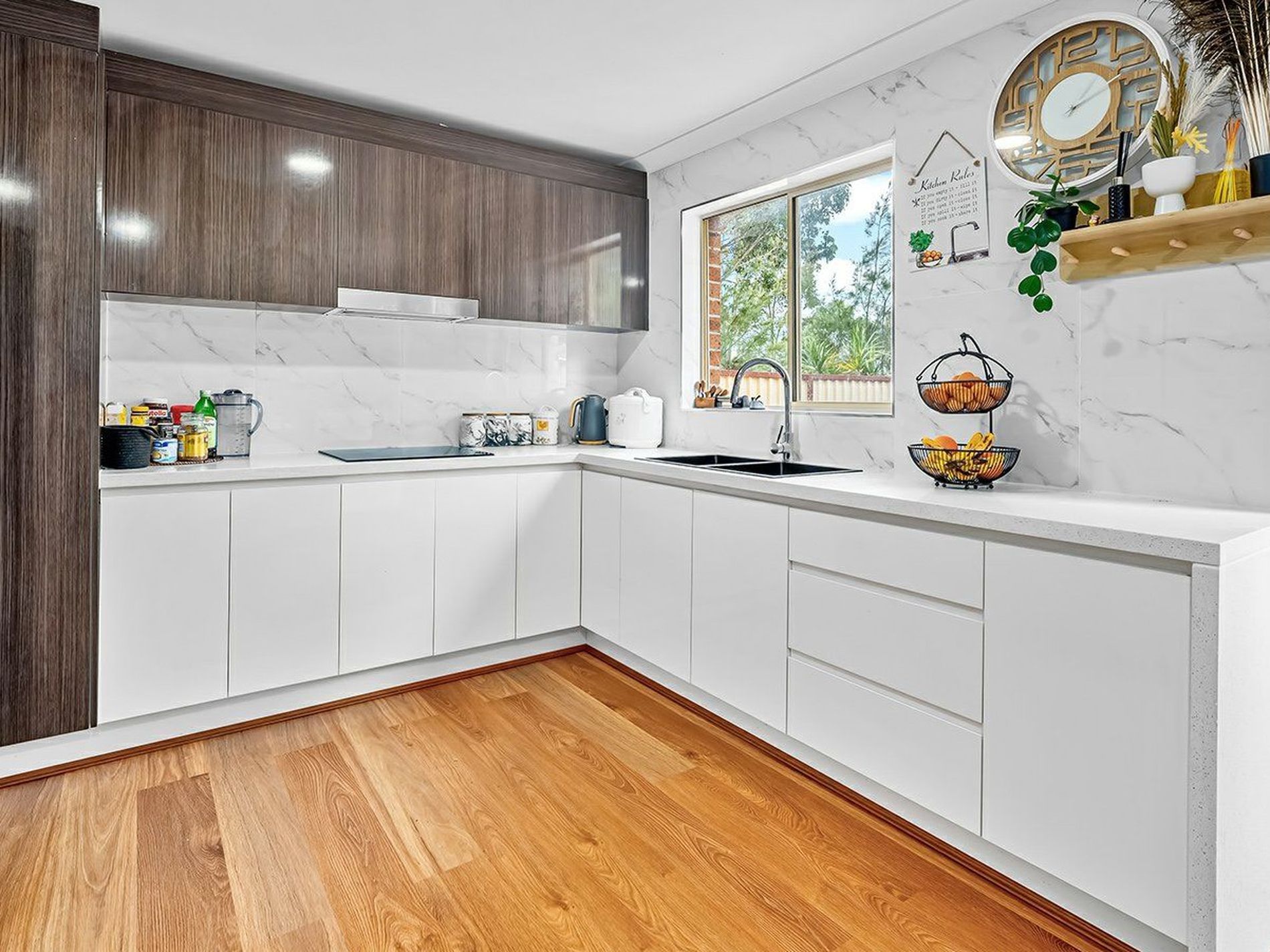 2 / 5 Corella Road, Green Valley