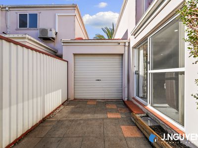 2 / 620-622 The Horsley Drive, Smithfield