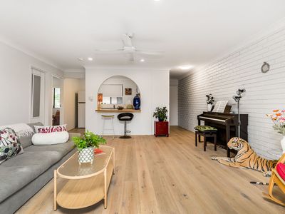 10 / 4 Bindaree Way, Ocean Shores