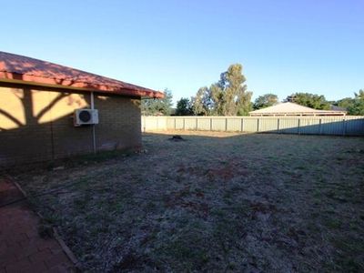 18 Steamer Avenue, South Hedland