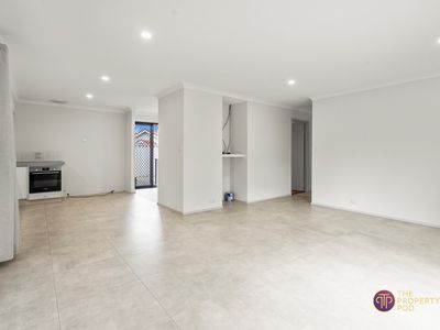 4 Lorets Green, Mirrabooka