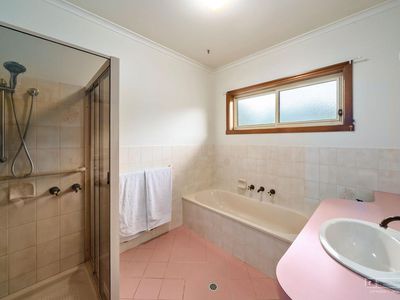 77 Taaffe Road, Wangaratta South