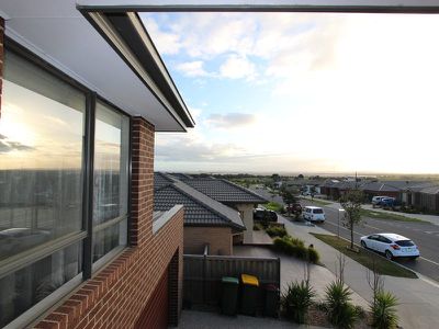 46 Estuary Boulevard, Leopold