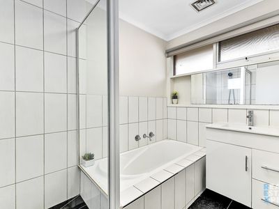 1 / 302 Princes Highway, Narre Warren