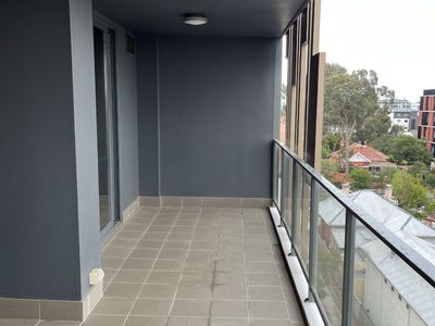 102/172 Railway Parade, West Leederville