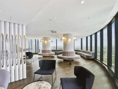 3807 / 228 La Trobe Street, Melbourne