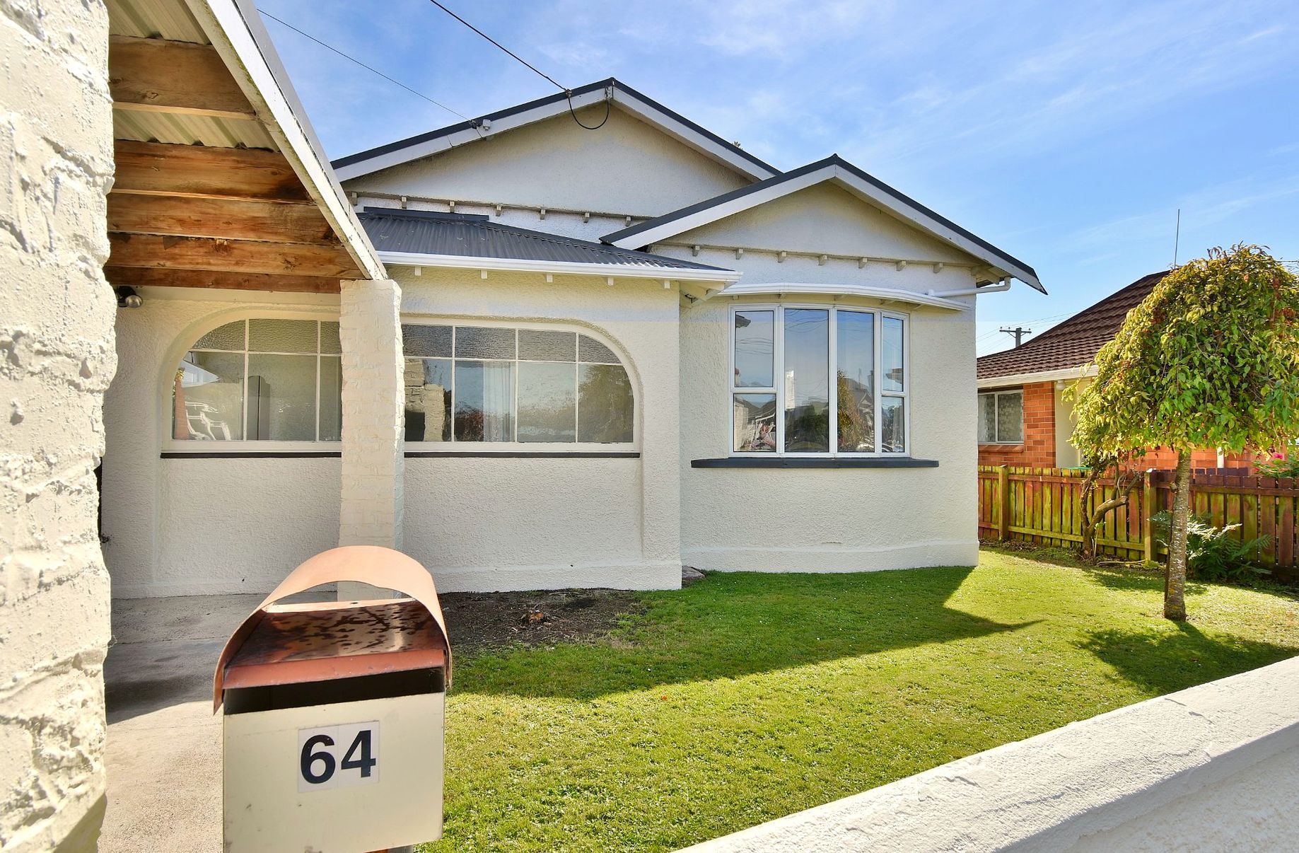 64 Hargest Crescent, Saint Kilda