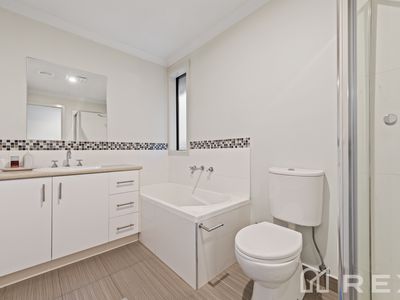 11 / 30 Central Road, Hampton Park