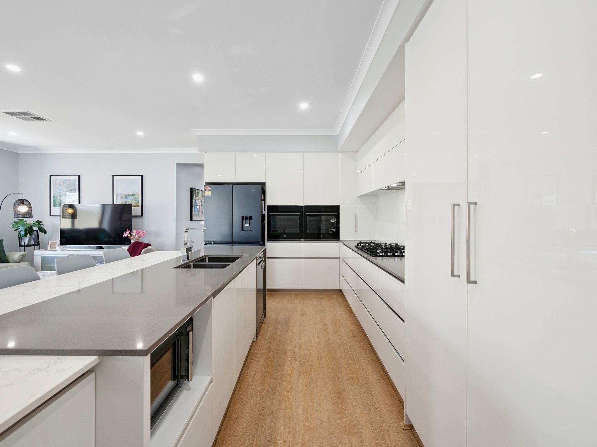 18 Lancaster Loop, Piara Waters