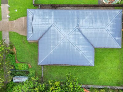 105 Gamburra Drive, Redlynch