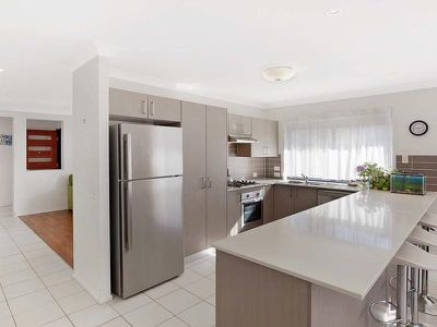 3 Columbus Close, Urraween