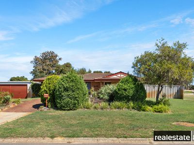 9 Bolderwood Drive, South Lake