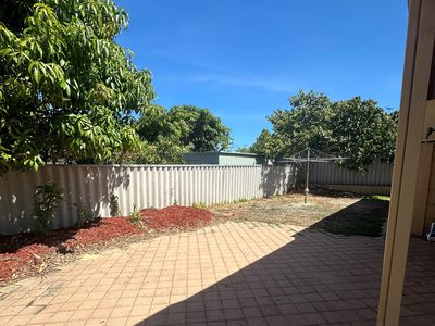 75 Belleview Crescent, Dianella