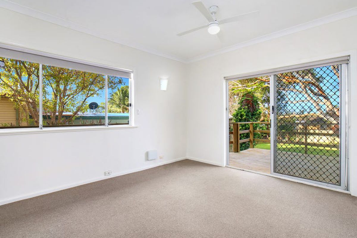 18 Main Street, Killarney Vale