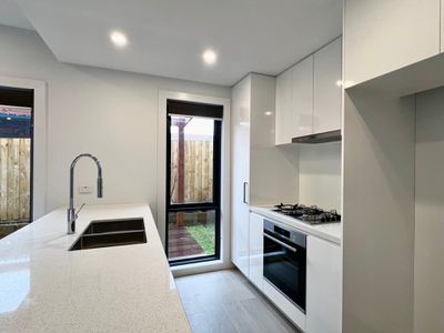 2 / 18 Clunes Street, Kingsbury