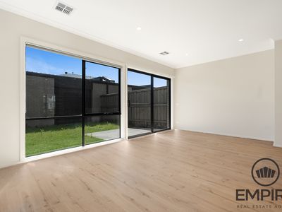 17 Portobello Boulevard, Clyde North