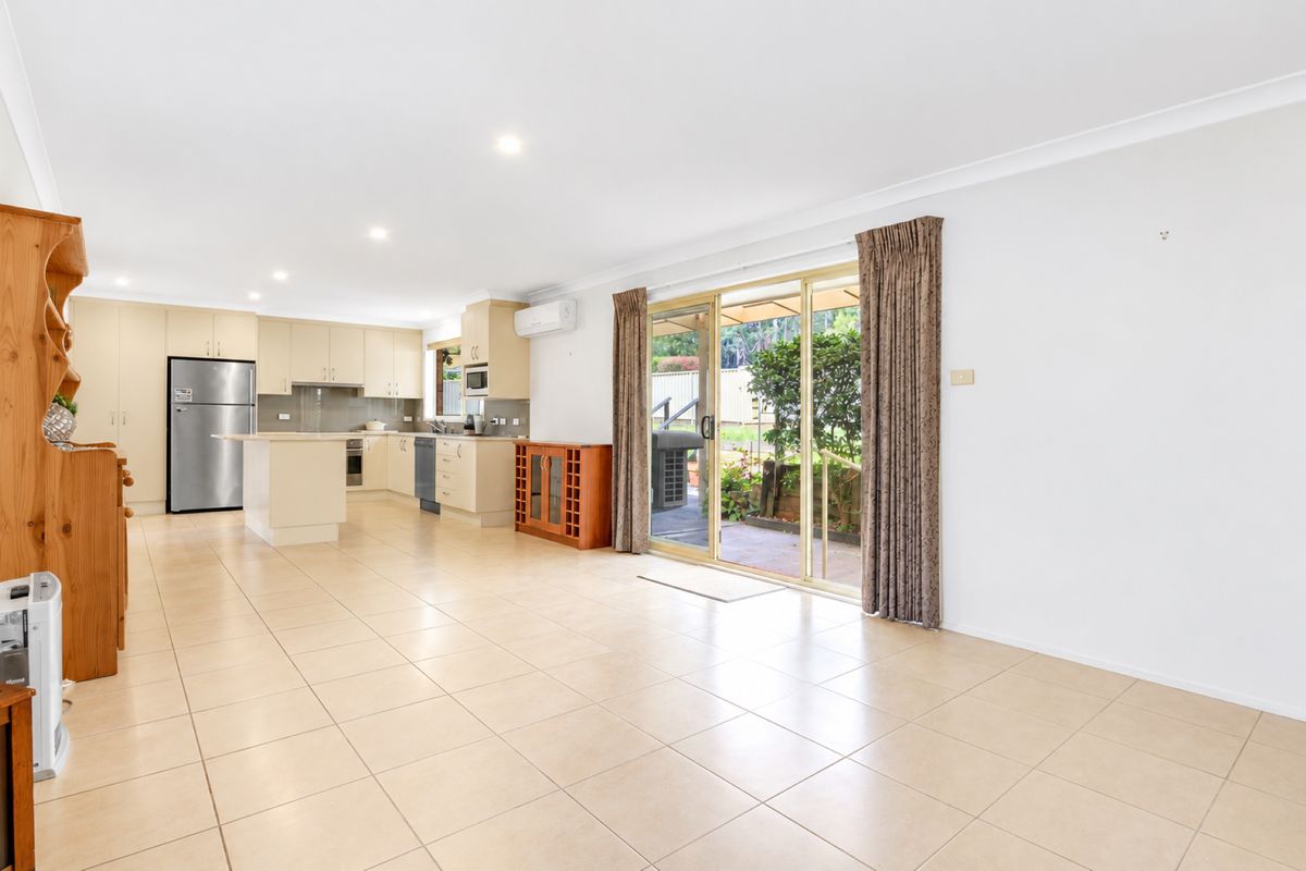 6 John Place, North Narooma