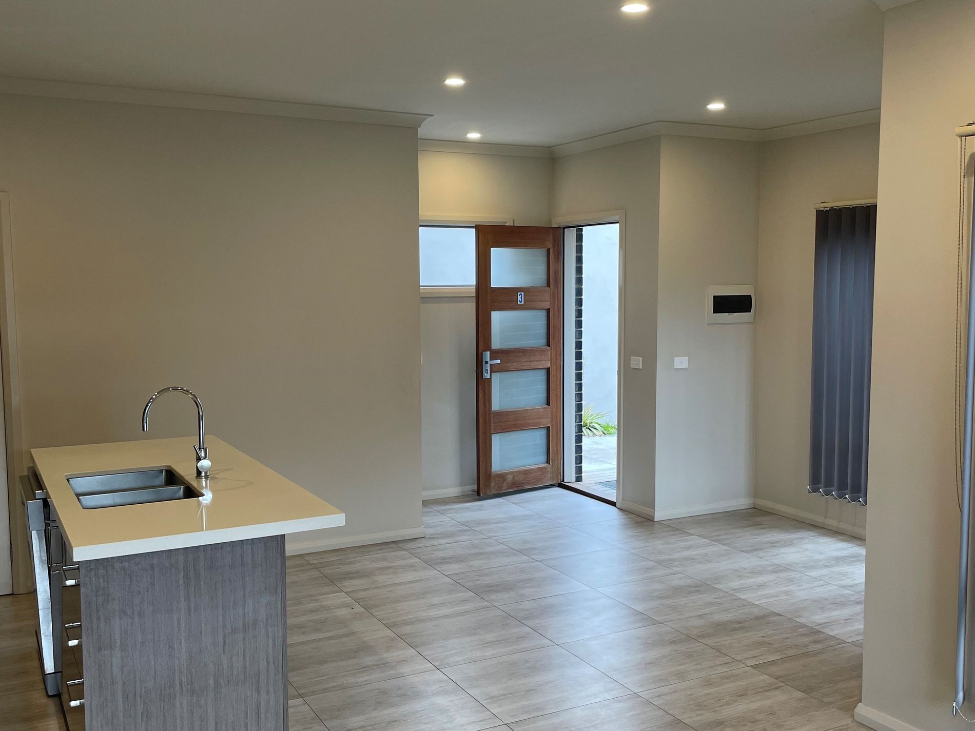 3 / 3 Marsh Street, Altona North