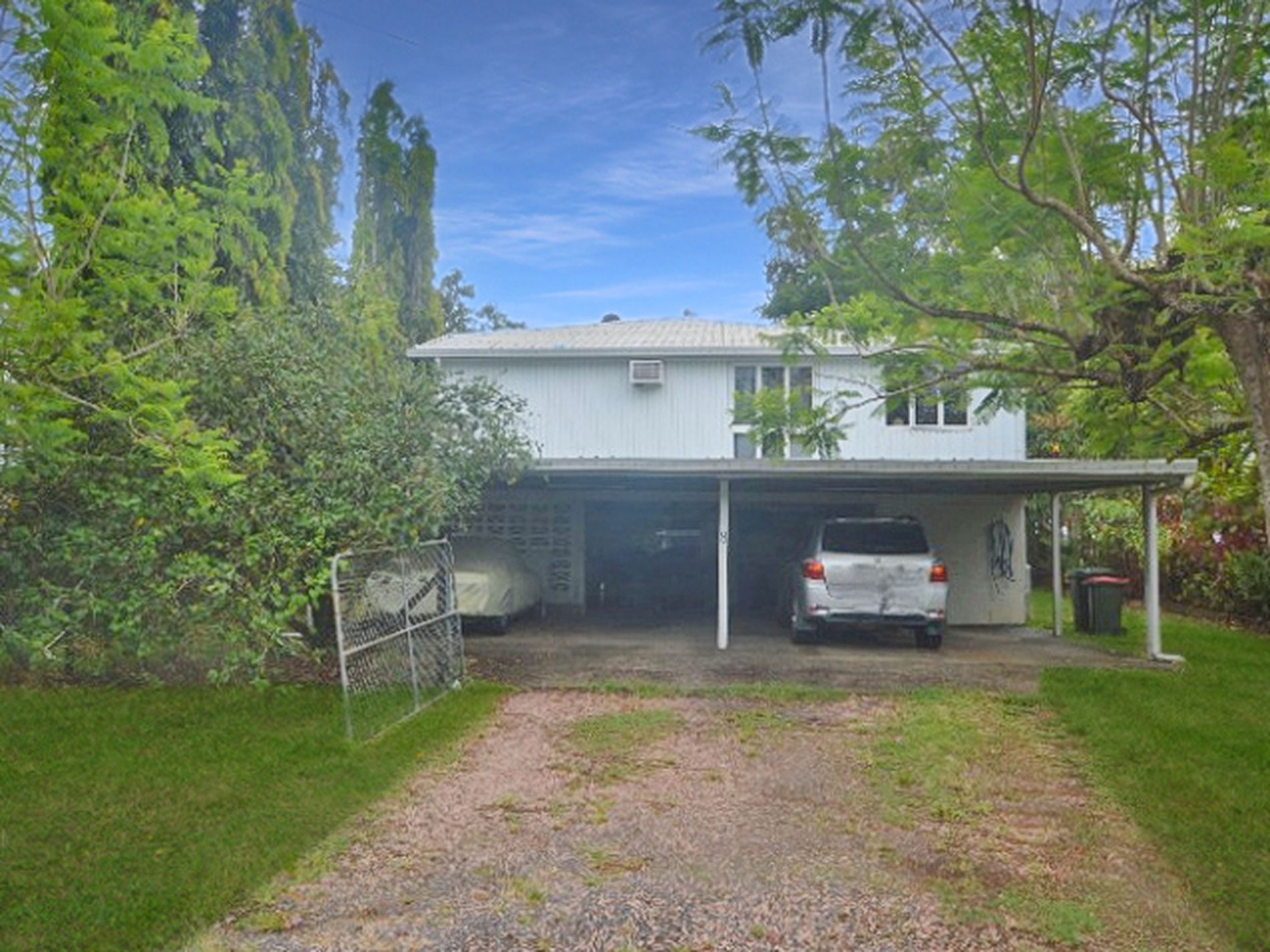 8 FELDT STREET, Flying Fish Point
