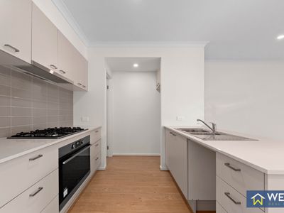 15 Meroo Walk, Wollert