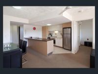 53 / 10 Grand Pde, Kawana Island
