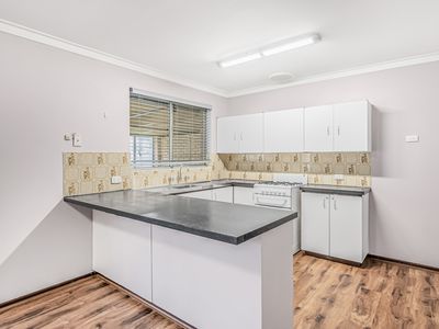 12b Seabrooke Avenue, Rockingham