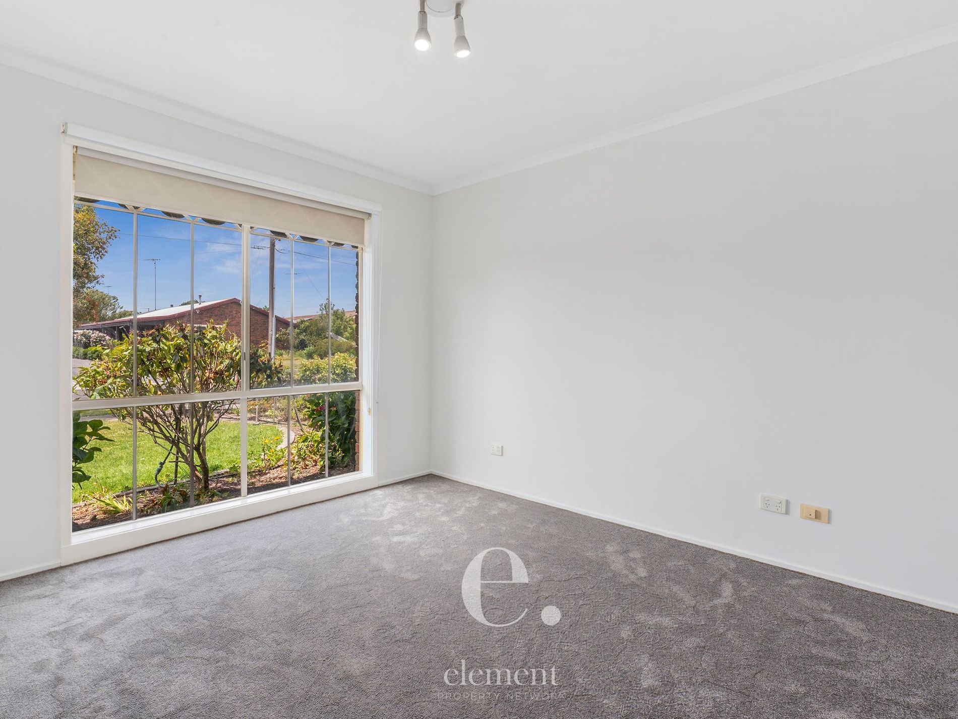 8 Trenton Parade, St Albans Park