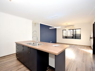 2 Arrino Road, Midvale