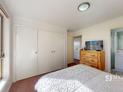 8 Lansdowne Drive, Dubbo