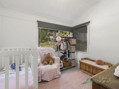 3 Mountain Avenue, Mount Beauty