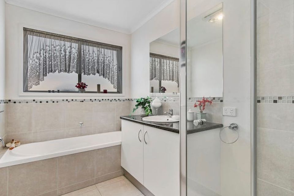 6 Sovereign Gardens, Kangaroo Flat
