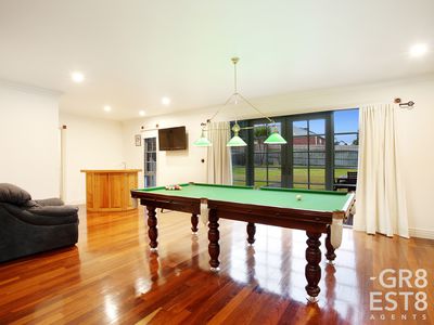 2 Livingstone Rise, Lynbrook