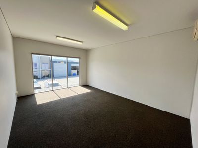 35 / 75 Waterway Drive, Coomera