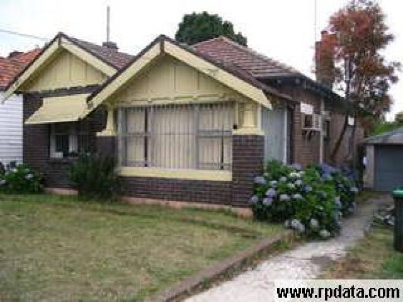 36 Park, Campsie