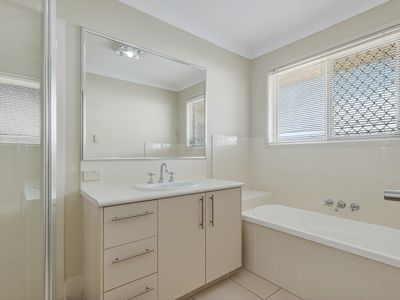 46 Menara Circuit, North Lakes