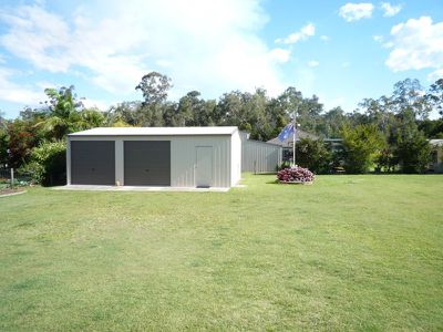 38 Allan Avenue, Glass House Mountains