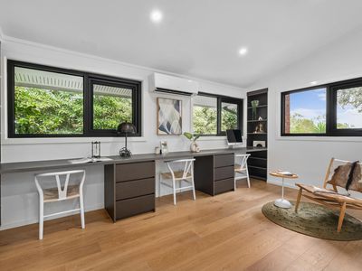 2 The Close, Mount Waverley