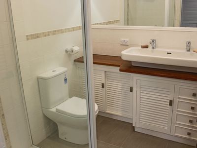 2 Dampier Court, Grovedale