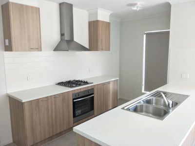 24 Kittiwake Terrace, Werribee