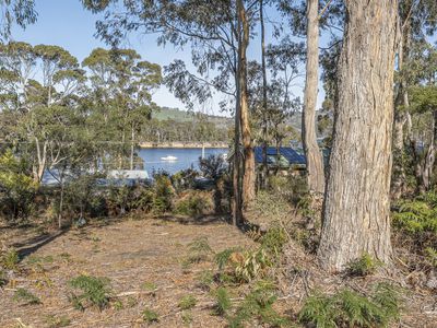 654 Abels Bay Road, Eggs And Bacon Bay
