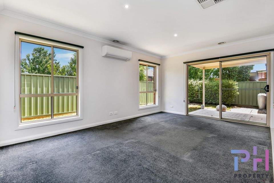 22 McMeeken Way, Epsom