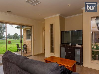 5 Moore Court, Wahgunyah