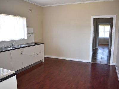 34 Fourth Street, Millicent