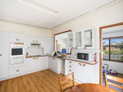 42 Powell Avenue, Ulladulla