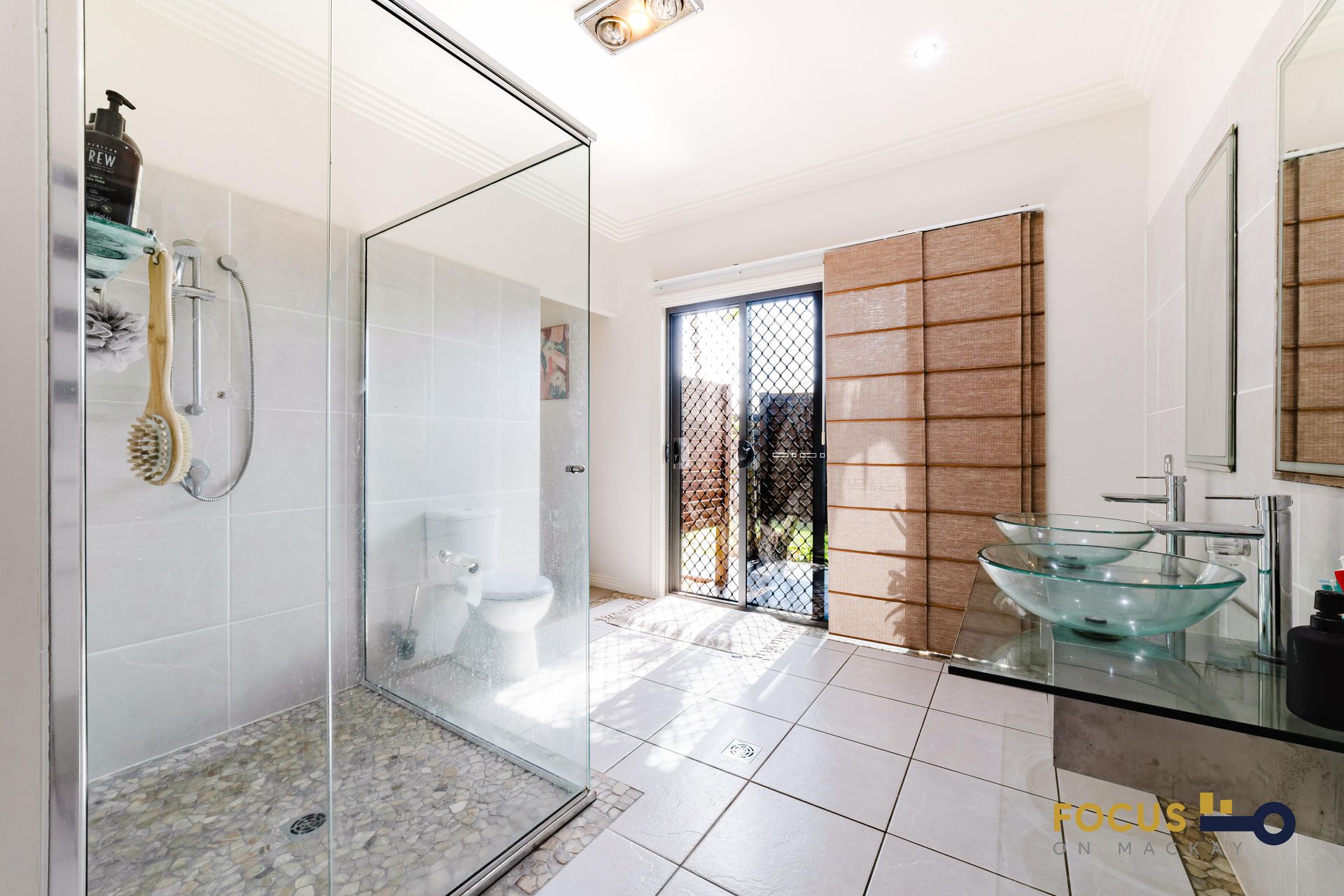 70 Gingham Street, Glenella